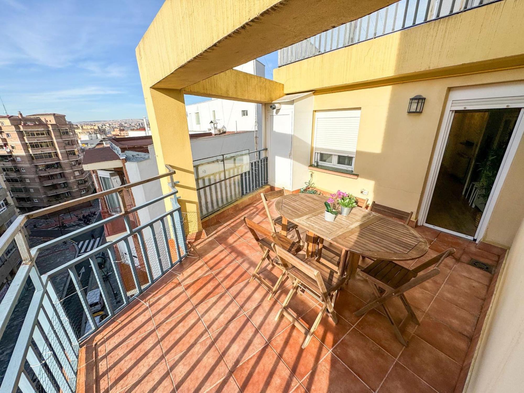 El Puente Del Pilar Comotucasa Appartement Zaragoza